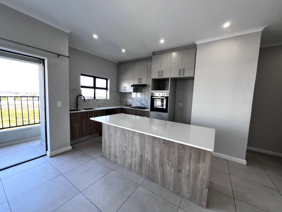 To Let 3 Bedroom Property for Rent in Sandown Western Cape